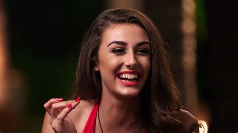 chloe veitch too hot to handle